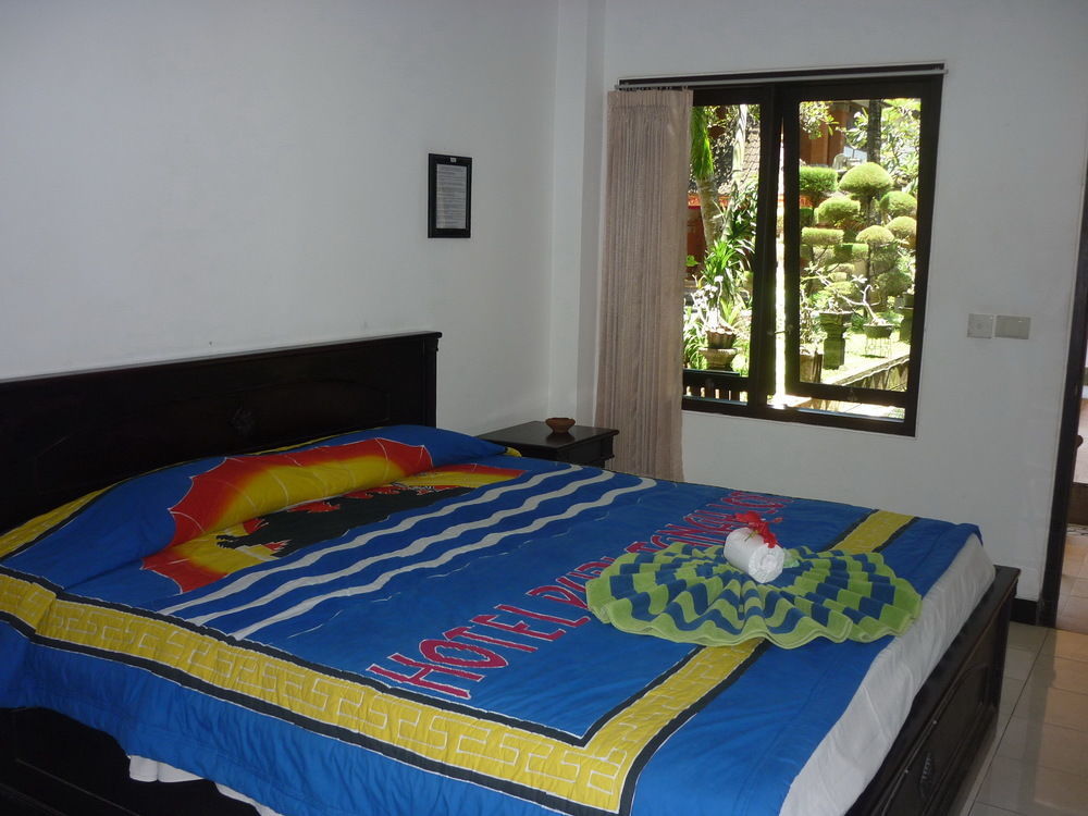 Hotel Puri Tanah Lot Kuta Lombok Exterior foto