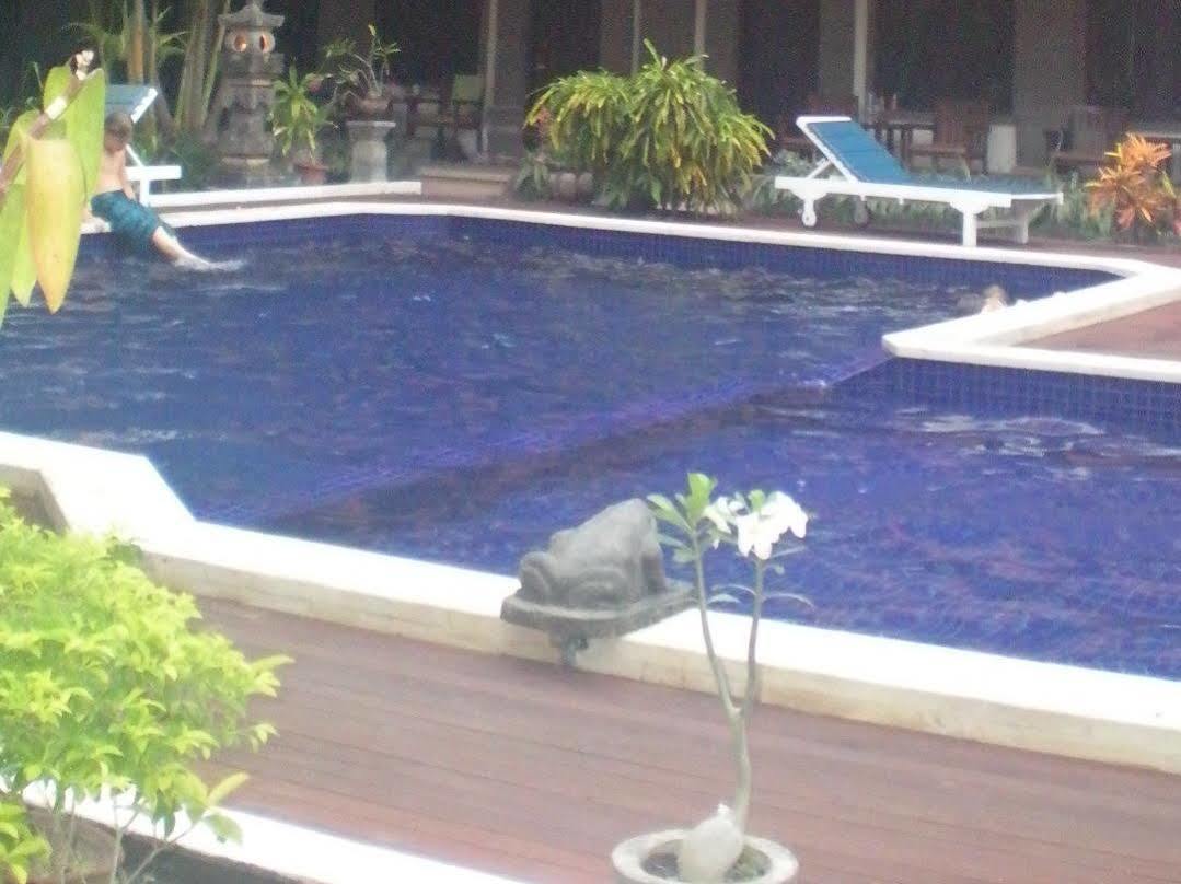 Hotel Puri Tanah Lot Kuta Lombok Exterior foto