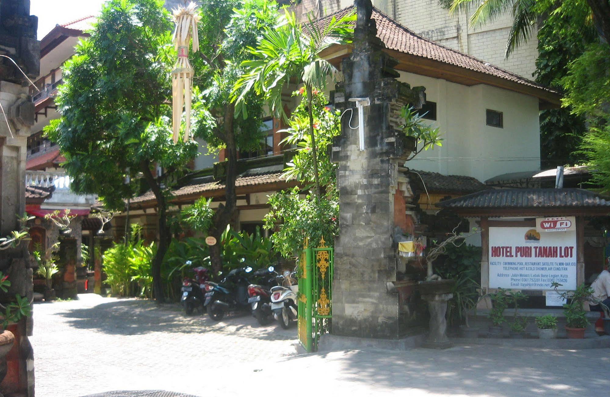 Hotel Puri Tanah Lot Kuta Lombok Exterior foto